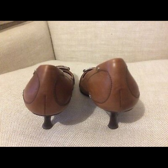 Prada Pumps Brown Leather Buckle Retro Kitten Heel - Picture 5 of 8